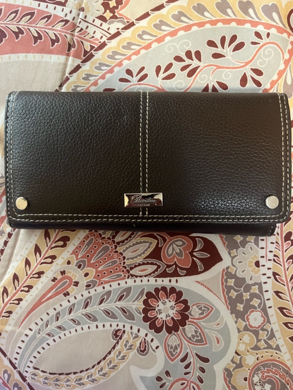 Buxton Black Leather Accordion Wallet with White Stitching. Excellent condition!